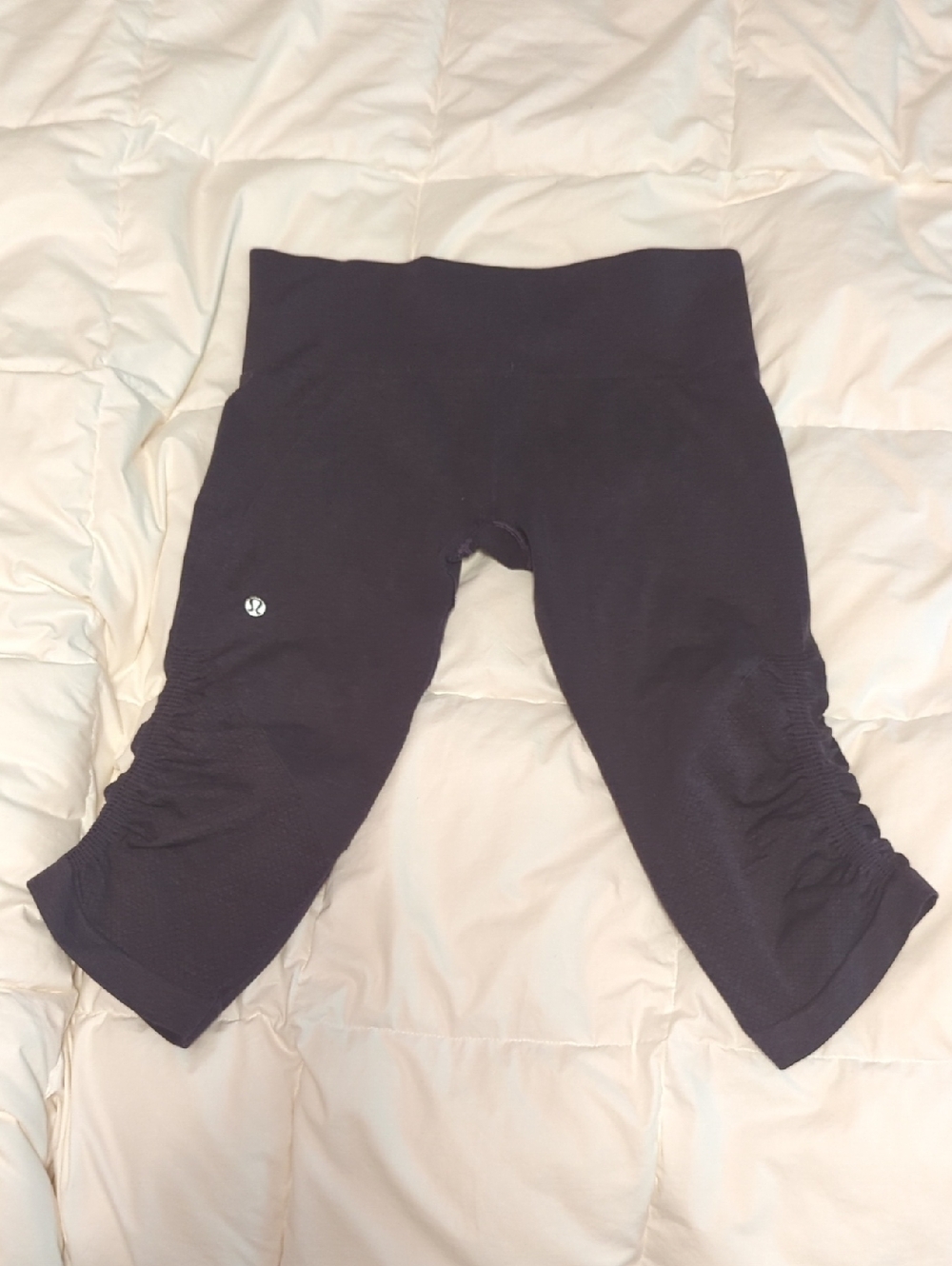 Lululemon In The Flow Ruched Cropped Capri Leggings dark heathered Gray 8